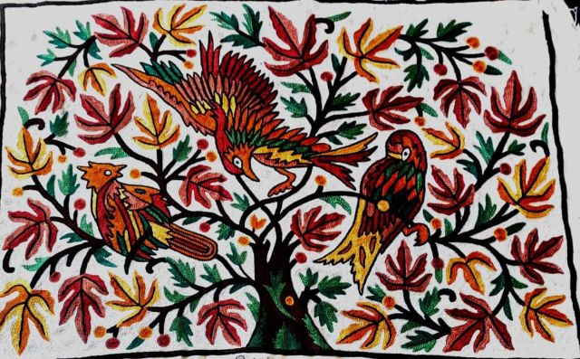 WALL HANGINGS CHAINSTICH