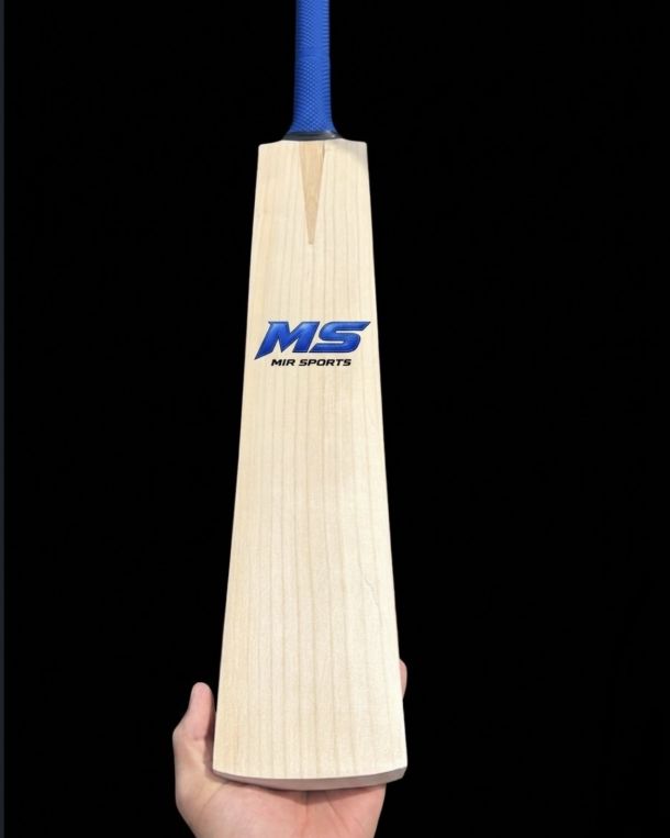 Kashmir Wilow Cricket Bat